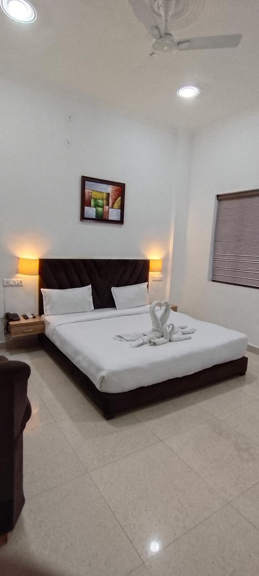 Hotel Lakeview By Bookingcare Chhatarpur Exteriér fotografie
